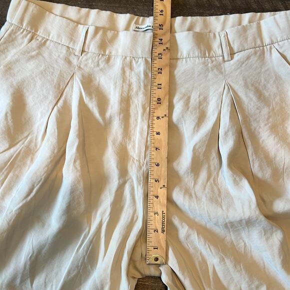 NWT Abercrombie & Fitch Wide Drapey Tailored Cargo Pant 34 Short - Picture 7 of 9